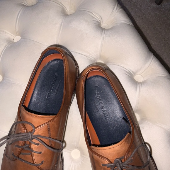 Tan Italian leather men’s Oxfords